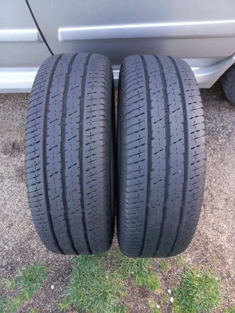 2db Continental 195/70 R15 C-s nyri gumi