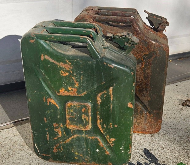 2db Fm benzineskanna elad