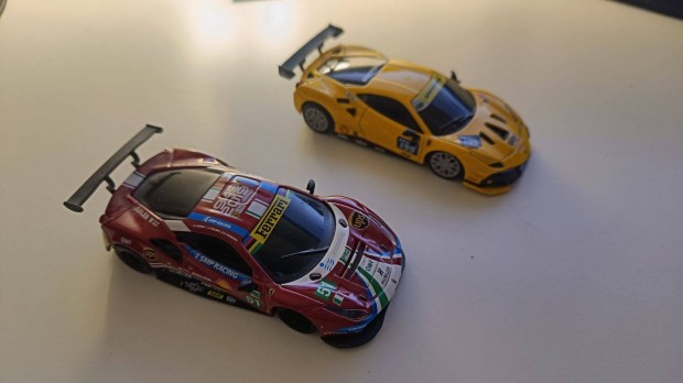 2db Ferrari 488 modell aut (Shell bluetooth tvirnyts)