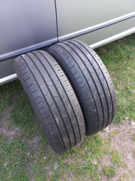 2db Hankook 195/65 R15 nyri gumi