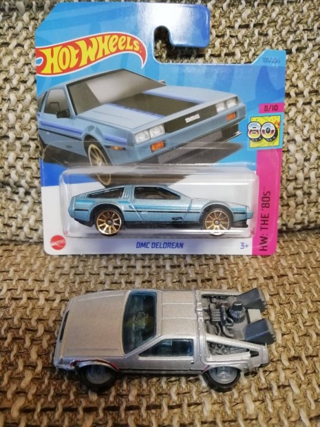 2db Hot Wheels DMC Delorean