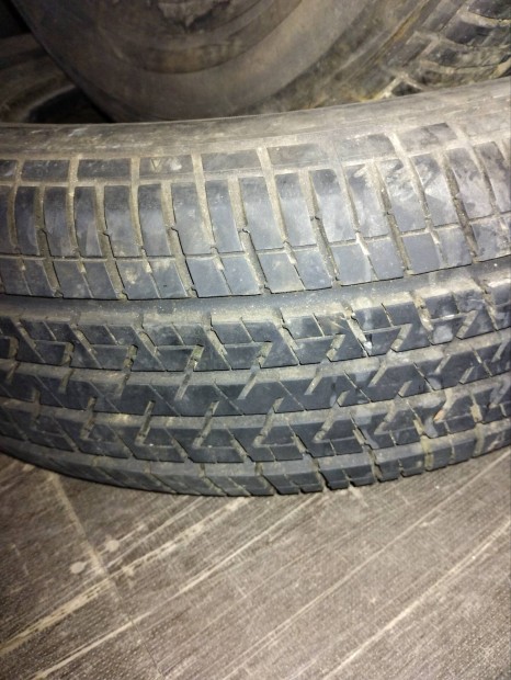 2db Kumho ny�ri gumi Elad�!!!