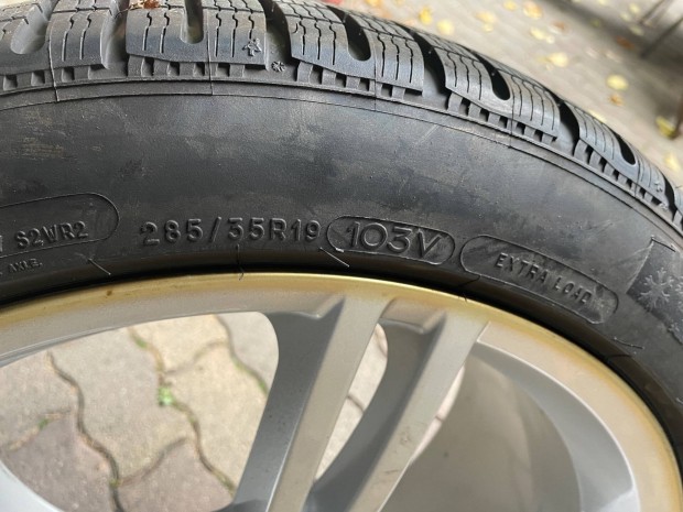 2db Michelin PA4 285 35 19 j llapotban r/db