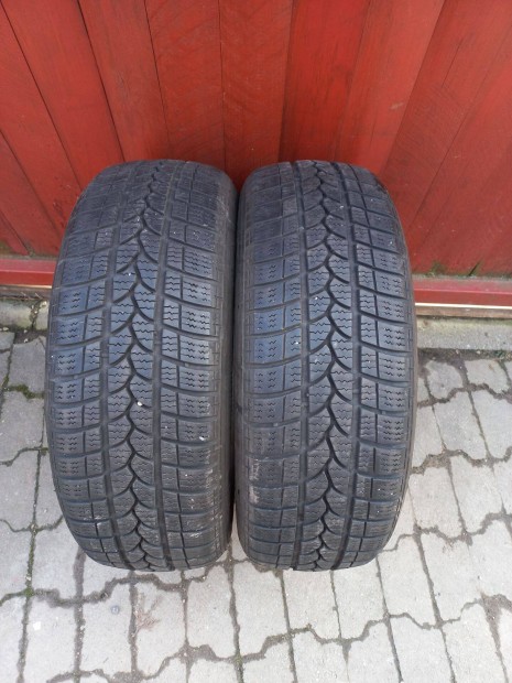 2db Sebring 205/60 R16 tli gumi