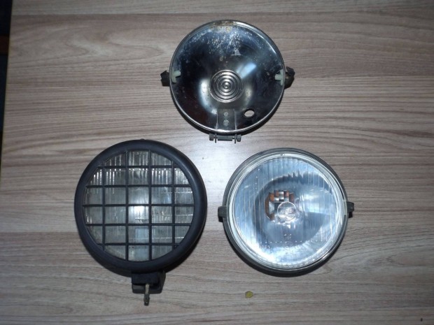 2db Trabant / Wartburg / Barkas / IFA DDR ködlámpa