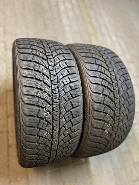 2db j 235/35R19 Kumho 235/35 R19