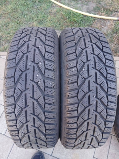 2db kiváló 215/55 R17 Sebring téli gumi 2020-as 215/55R17 17
