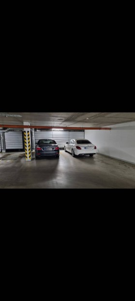 2db kocsibe�ll� elad� a 13. ker�letben 