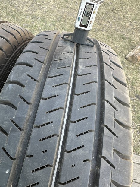 2db lényegében új 215/65 R16C Falken DOT2022 nyári gumi eladó!