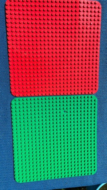 2db nagy Lego Duplo alaplap egyben