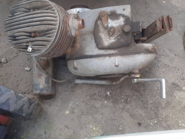 2db pannnia motorblokk
