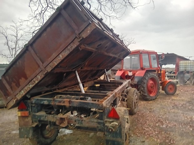 2db ptkocsi elad 