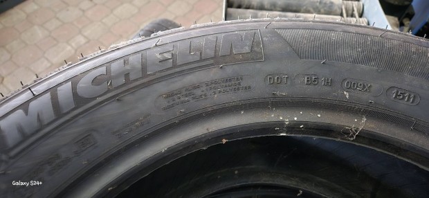 2db t�lt�rolt �j Michelin t�ligumi 235/60 R17