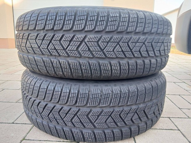 2db jszer 225/60 R17 Pirelli tli gumi 2023-as 225/60R17 17