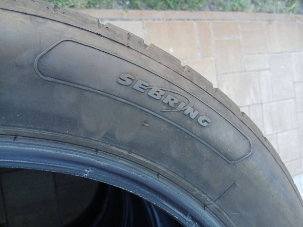 2db vagy 4db 235/55 R18 nyri gumi 2022 s 2020-as dottal 235/55R18 18