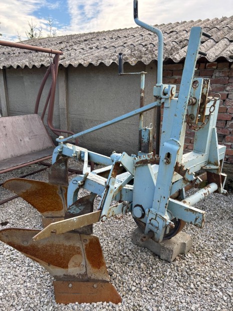 2es eke kis traktor utn