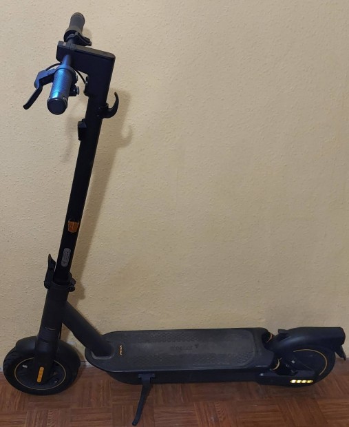 2év garanciás Segway - Ninebot Max G2 E elektromos roller / csere is