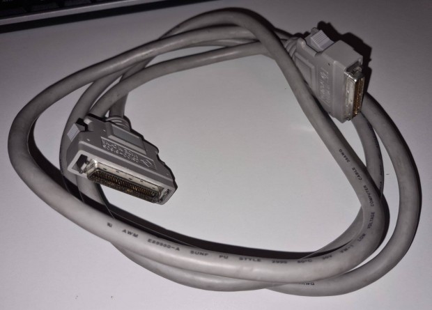 2m HP DB68 Male-Male SCSI-3 kábel