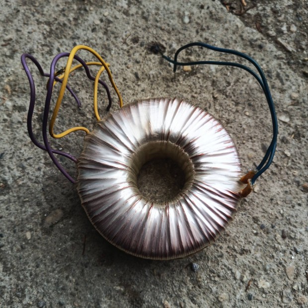 2x33V 200W toroid trafó eladó