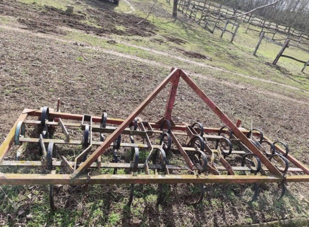 300-as f�ggesztett kombin�tor