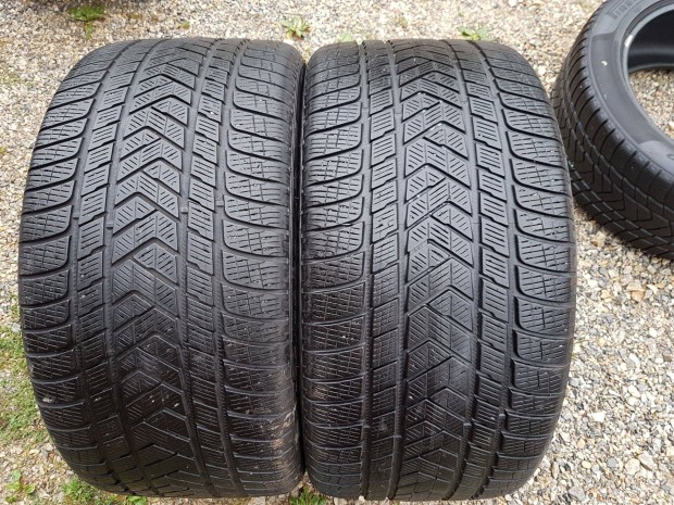 305/35 R21 tli gumi 2db Pirelli DOT2018