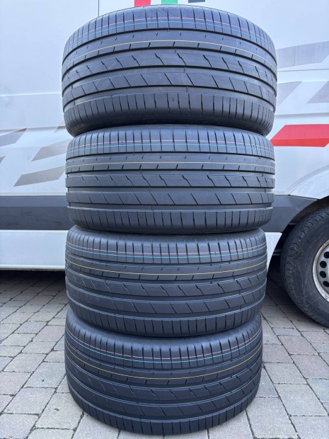 305/45 r20  305/45r20 Hankook Ion Evo SUV EV �j ny�ri gumi