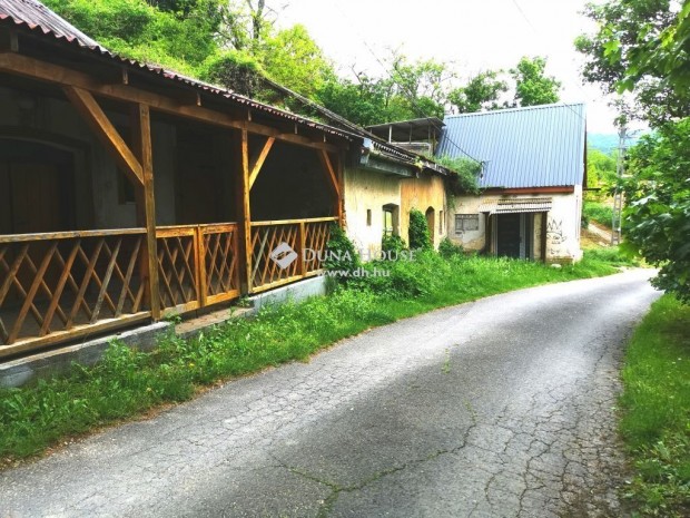 307 nm-es telek elad� Keszt�lc