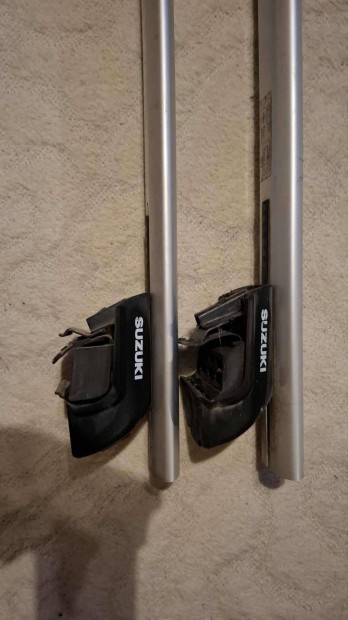 30 000 Ft-rt Suzuki tetcsomagtart elad