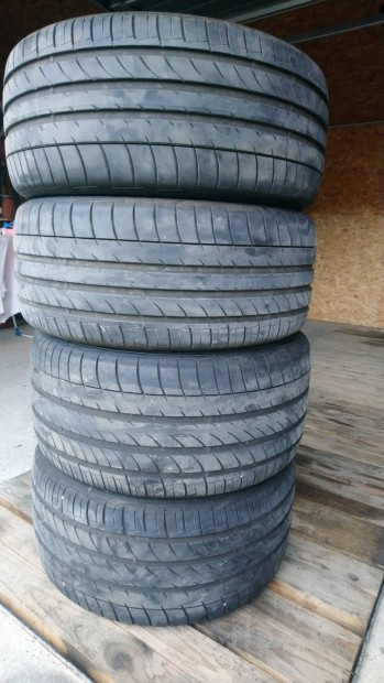 315/35R20 / 275/40R20 BMW X5 X6 Dunlop gumiabroncs garnitúra