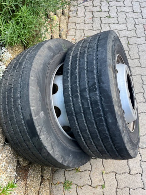 315/60R22.5 kormnyzott teheraut gumiabroncs