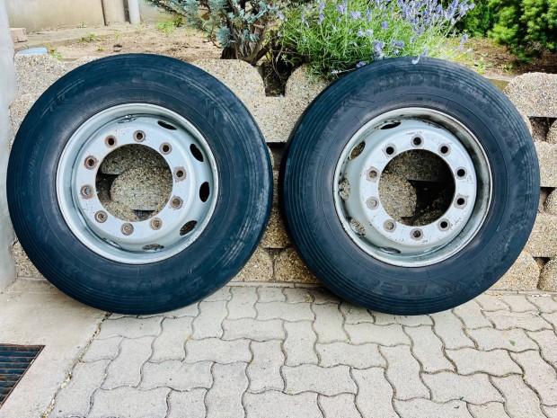 315/70R22.5 kormányzott teherautó gumi kerék