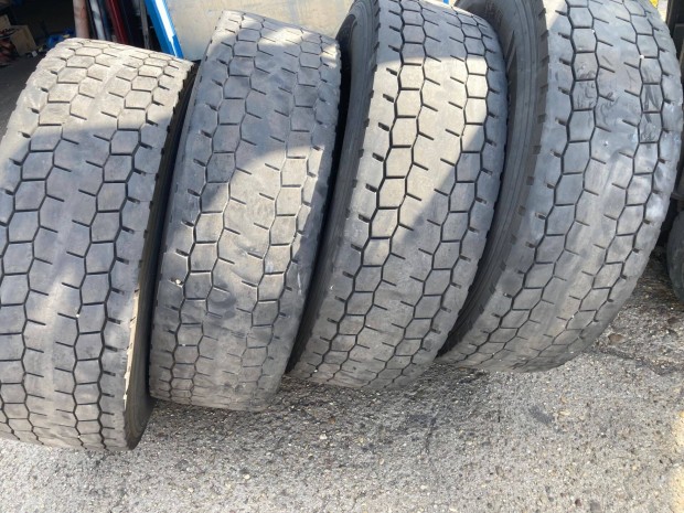 315/70 R22,5 húzó garnitúra eladó!