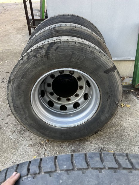 315/70 R22,5 teherautó gumi
