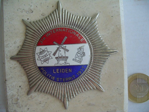 31-dik Nemzetkzi Rendr Tallkoz 1977-ben Hollandiai Leiden