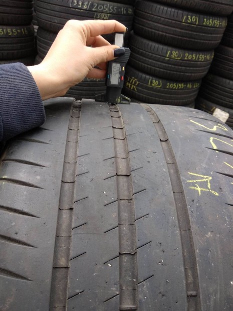 325/30 R20 Michelin nyri gumi 25000ft a 2db/214/