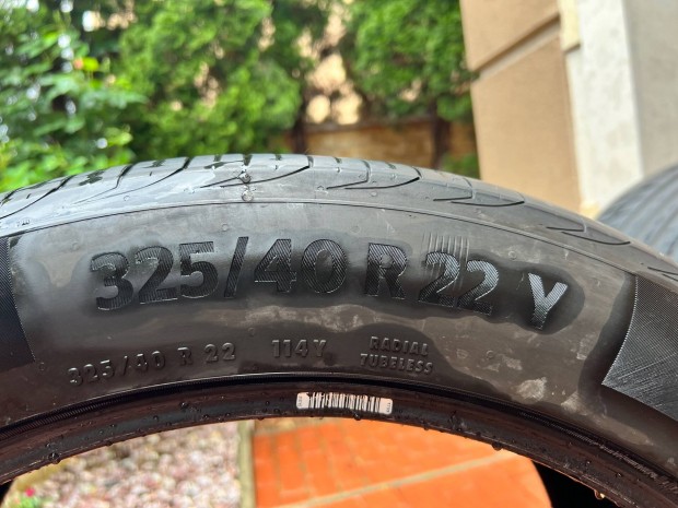 325/40 R22" Continental Premiumcontact 6 használt nyári gumi