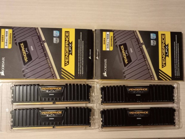 32GB memra (4x8GB DDR4 3600Mhz)