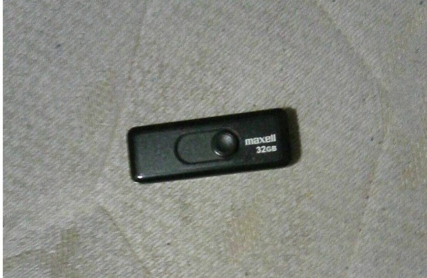 32GB-os Maxell pendrive (legújabb filmek vannak rajta avi-ban) Posta!