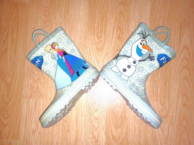 32 Disney Frozen Anna Elsa Olaf mints gumicsizma