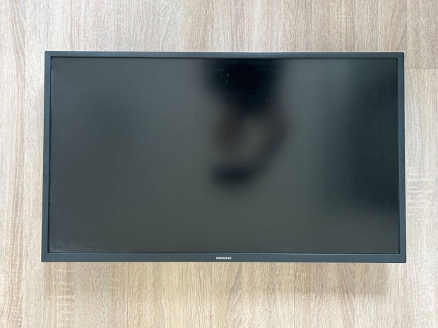 32" Samsung U32J590 4K monitor