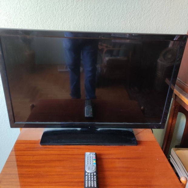 32"/ 82 cm Waltham LCD TV