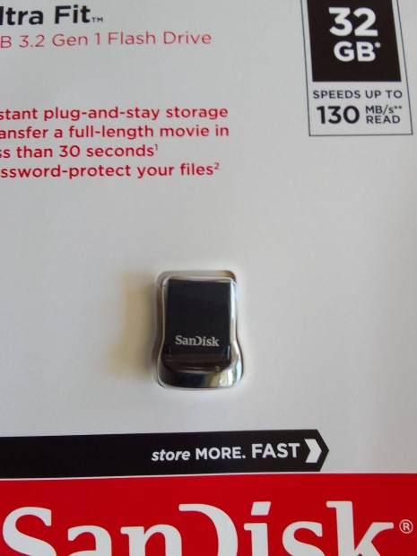 32gb pendrive. Sandisk Cruzer Ultra Fit usb flash drive