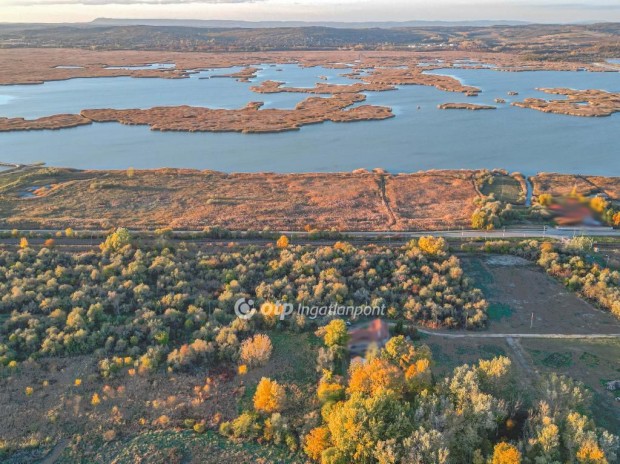 3306 nm-es telek elad� G�rdony