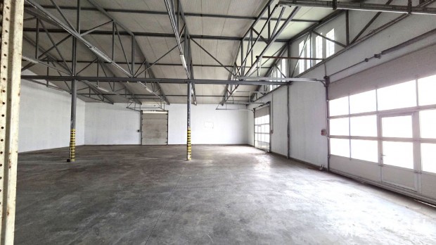 330 m2+120 m2 csarnok+ iroda Debrecen d�li ipari �vezet