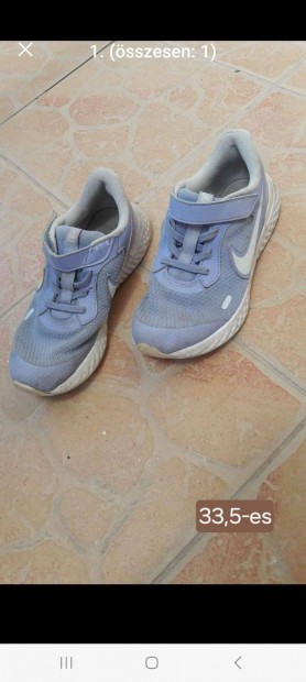 33-as Nike lny edzcip Bels th 21 cm