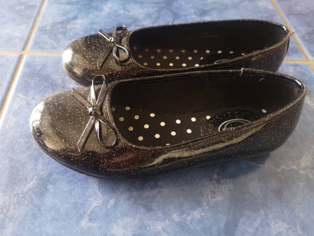 33 méretű balerina cipő