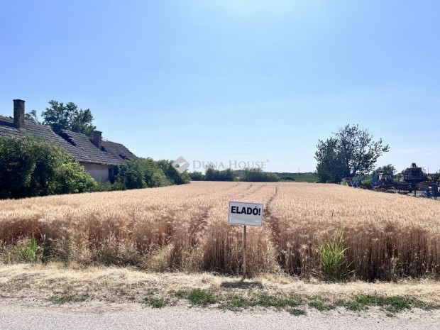 3465 nm-es telek elad� Jen�