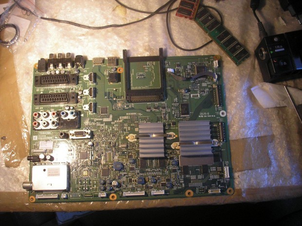 3499 Toshiba 42" mainboard V28A000966B1 42XV635D ENG37F01KF