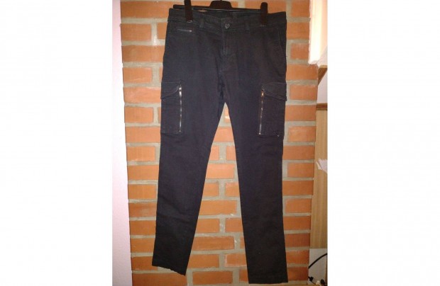 34 Diesel frfi skinny fekete zsebes nadrg