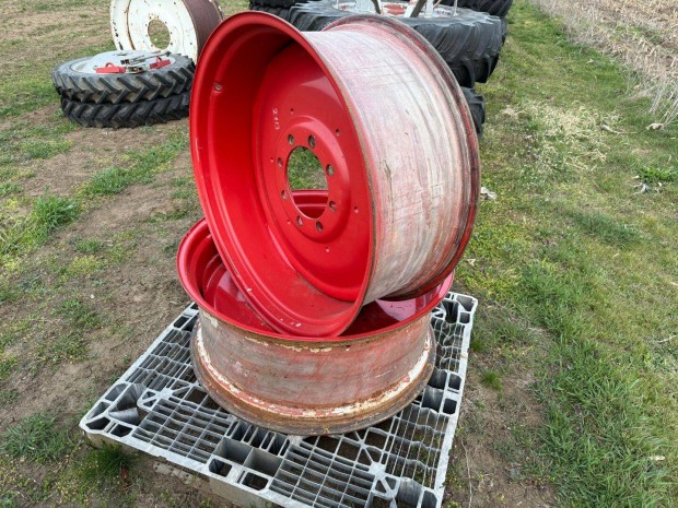 34"-os traktorfelni p�r